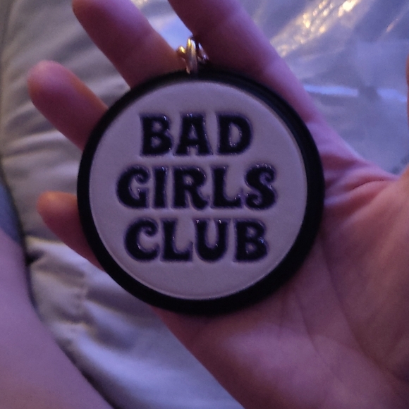 Disney x Coach Villains Bad Girls Club Keychain Bag Charm Hang Tag NEW NWT - Picture 3 of 7